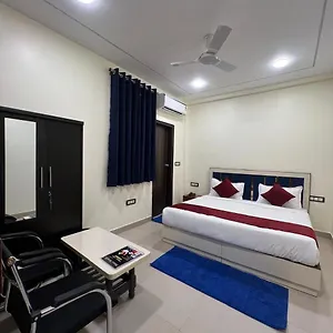 Aerofly Hotel New Delhi