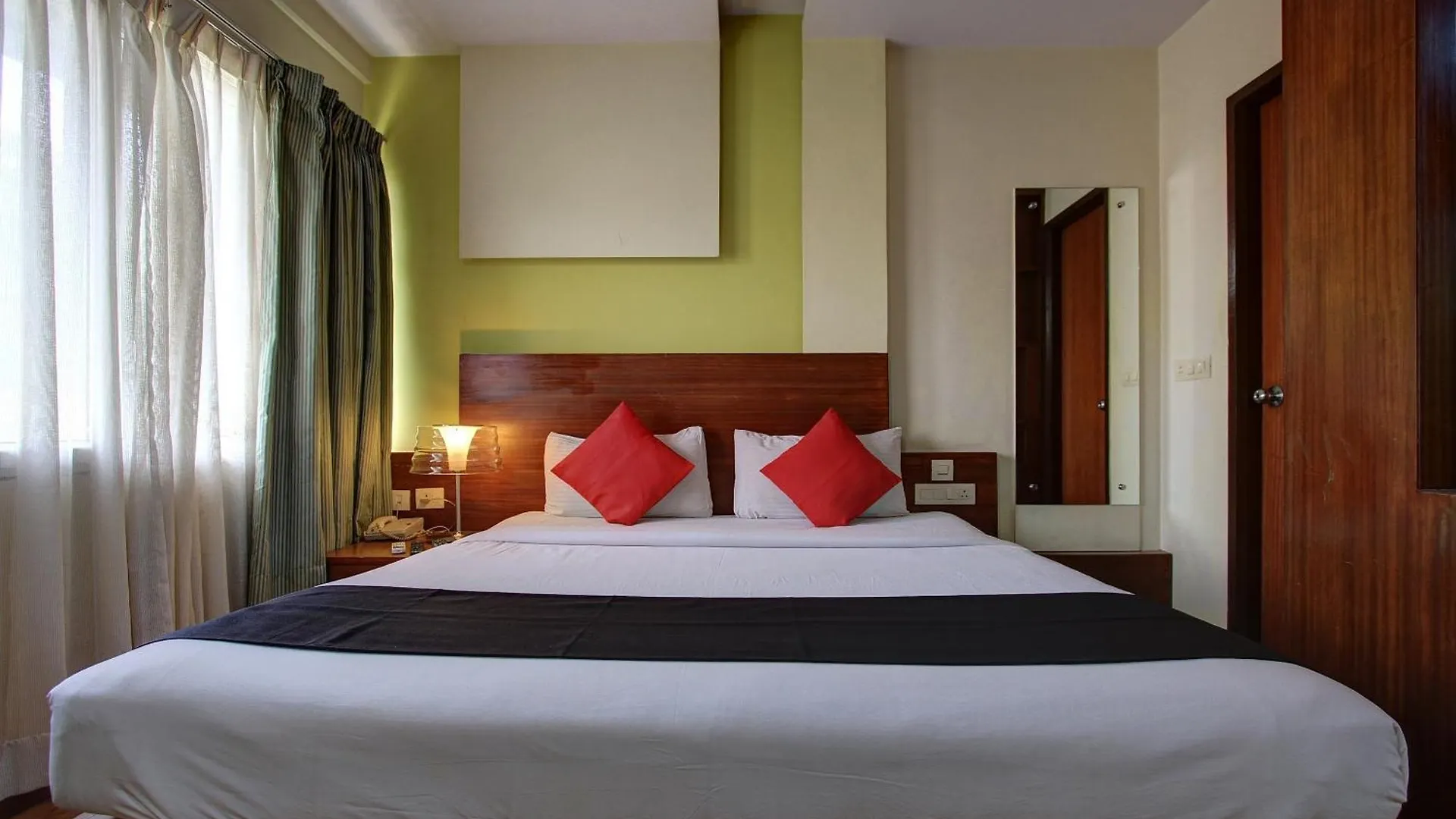 ****  Hotel Townhouse Jp Residency Near Delhi Airport Neu-Delhi Indien